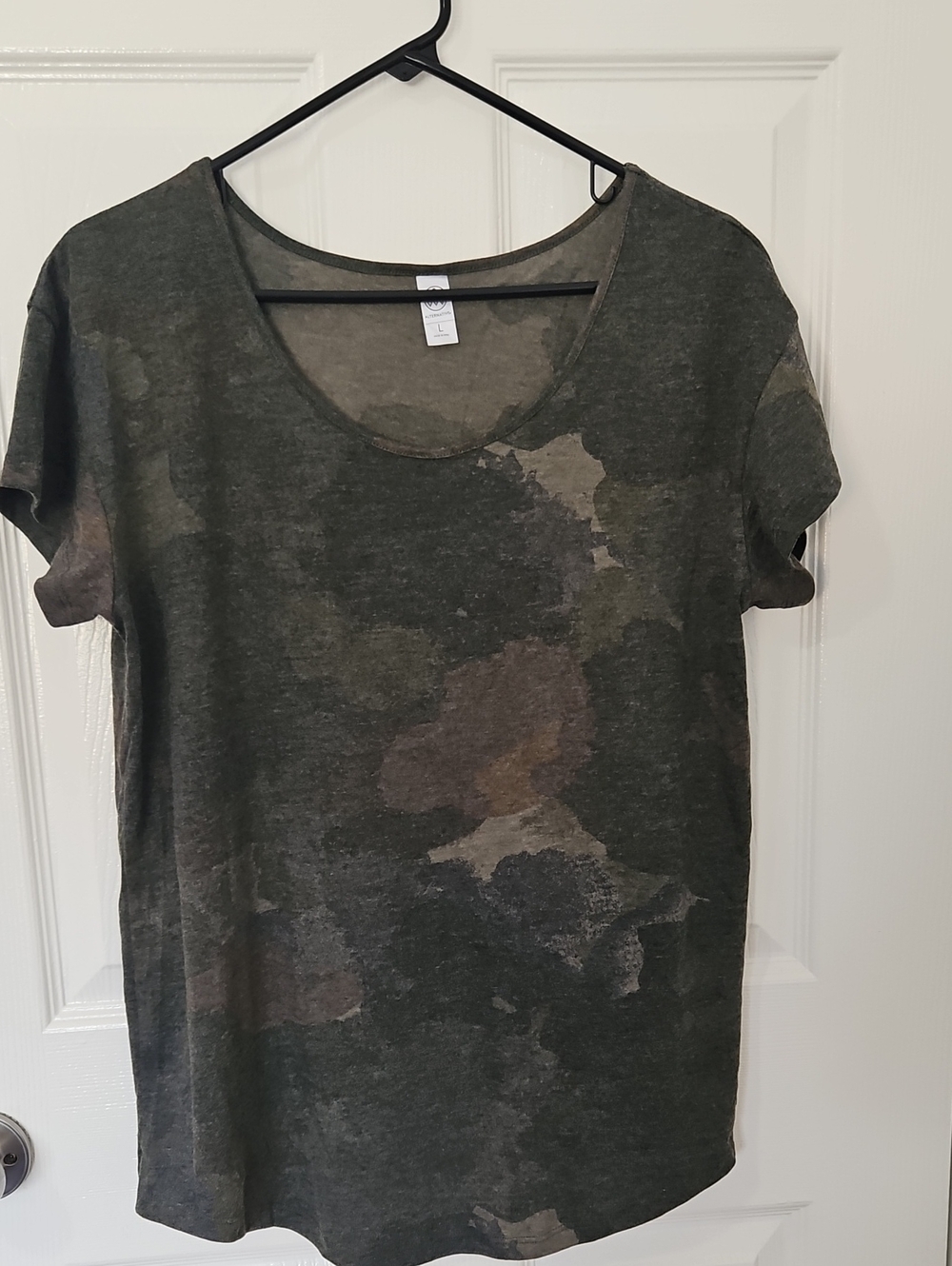 Alternative Apparel Camo Print Scoop Neck Tee - Size L